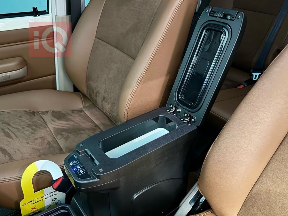 تويوتا لاند كروزر 70